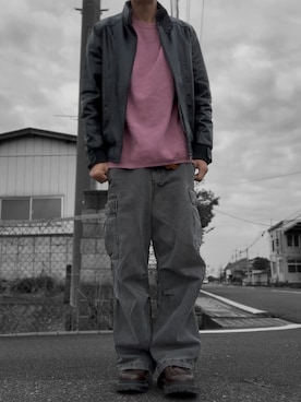 「UNIQLO（ユニクロ）のアイテム（Tシャツ/カットソー、ピンク系）」を使った、コユッキーさん（メンズ・170cm）の春コーディネート