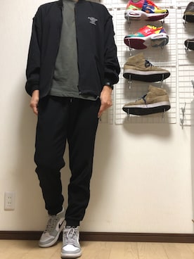 「エアジョーダン」｜「アイテム（MA-1）」を使った、コユッキーさん（メンズ・170cm）の秋コーディネート