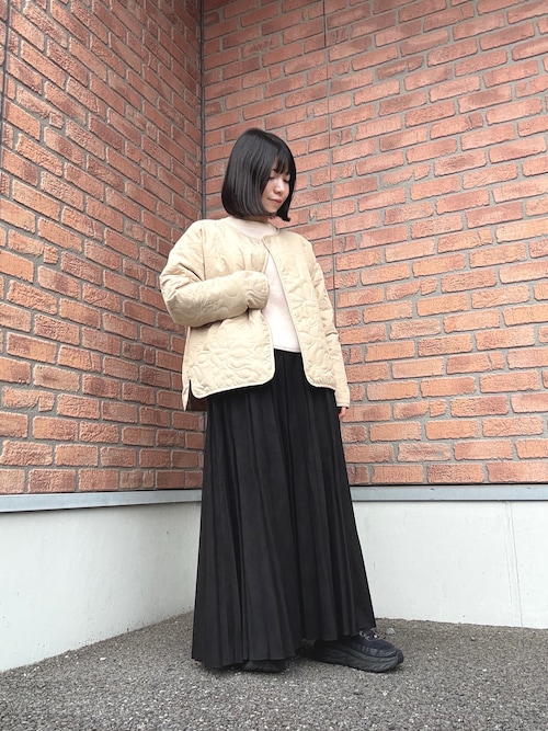 ノーカラー中綿ブルゾン（ノーカラージャケット）｜ITEMS