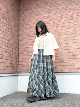 「ITEMS URBANRESEARCH（アイテムズ アーバンリサーチ）のブロックレースシャツ（シャツ/ブラウス、ホワイト系）」を使った、かめさん（レディース・148cm）の秋コーディネート