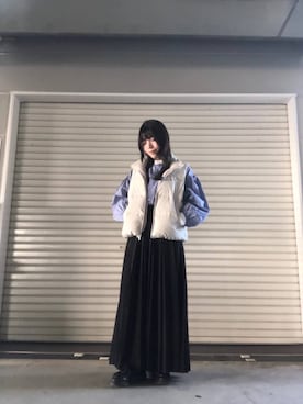 「アイテム（ダウンベスト）」を使った、かめさん（レディース・148cm）の秋コーディネート