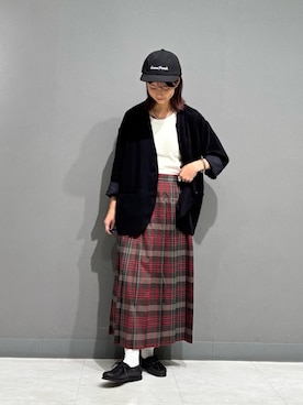 「アイテム（ノーカラージャケット）」を使った、優菜さん（レディース・160cm）の秋コーディネート