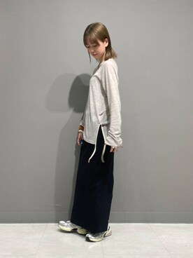 「LAATO（ラート）のpiping sheer tee（Tシャツ/カットソー）」を使った、優菜さん（レディース・160cm）の冬コーディネート