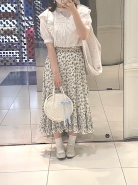 バレエシューズを使った フレンチガーリー の人気ファッションコーディネート Wear