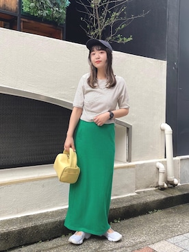 NIKEのシューズを使った「グリーンコーデ」のレディース人気