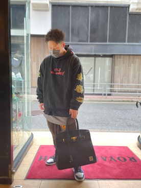 「ROYAL FLASH（ロイヤルフラッシュ）のアイテム（パーカー）」を使った、SASAOさん（メンズ・175cm）の春コーディネート