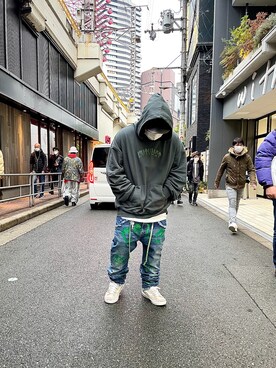 「ROYAL FLASH（ロイヤルフラッシュ）のアイテム（パーカー）」を使った、SASAOさん（メンズ・175cm）の冬コーディネート
