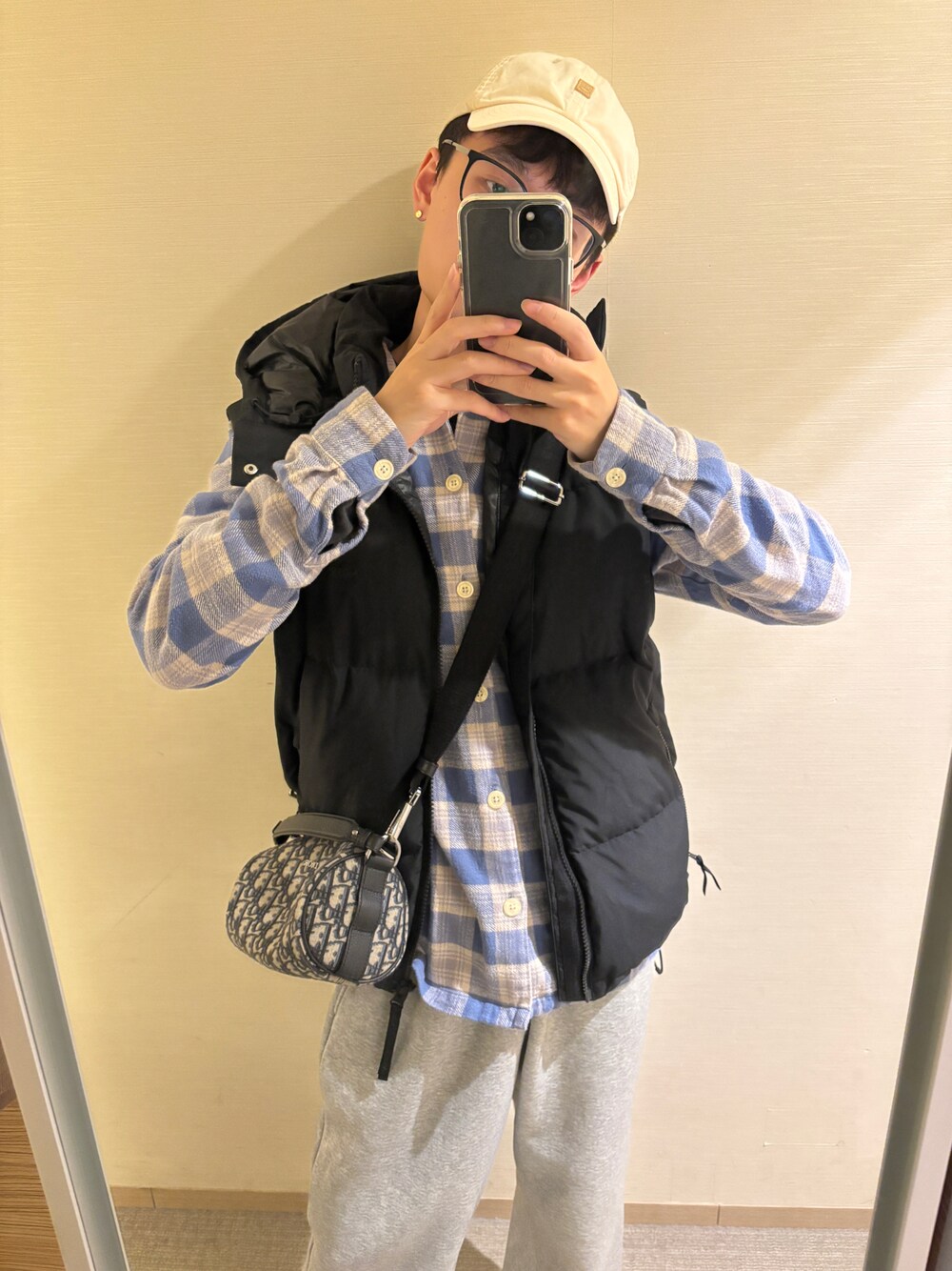 【様々なコーデに合う♪】Dior Daily メッセンジャーバッグ 様々なコーデに合う♪】Dior Daily メッセンジャーバッグ (Dior