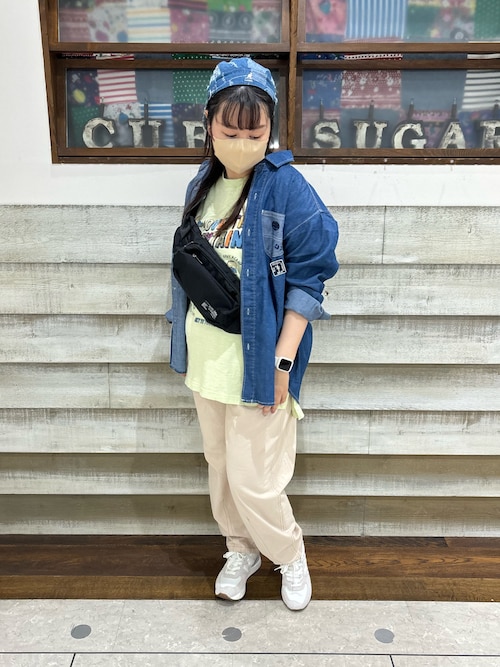 ナイロンボディバッグ