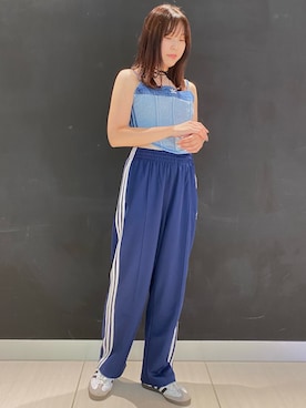 「クセニア・シュナイダー」｜「アイテム（スウェットパンツ）」を使った、RSさん（レディース・168cm）の夏コーディネート