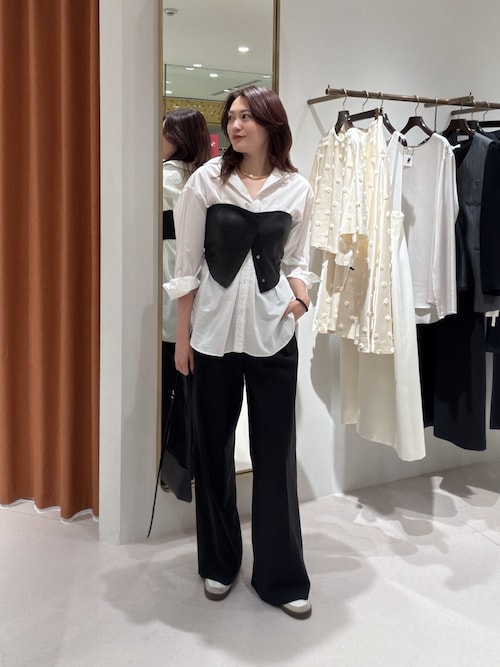 レザービスチェ（その他トップス）｜Whim Gazette（ウィムガゼット）の