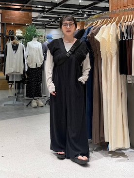 「OOFOS(ウーフォス)のアイテム」を使った、m.pocさん(レディース・160cm)の春コーディネート