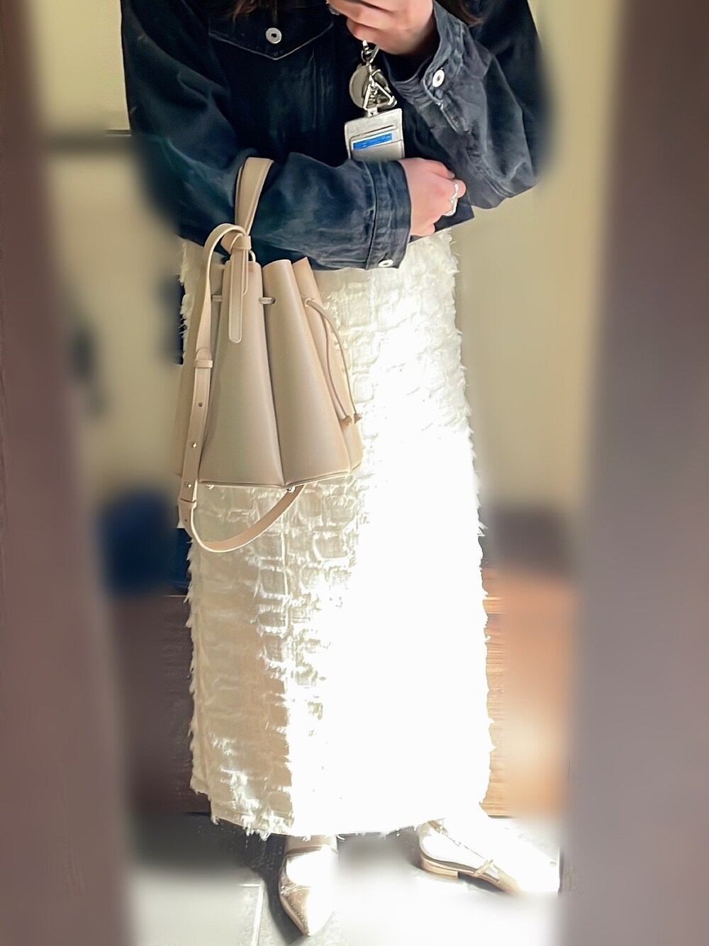 「春ファッション、オトナカジュアル、おしゃれさんと繋がりたい、きれいめコーディネート、オトナ女子、春カラー、いいね、save、フォローお願いします🤑」｜「DISCOATのフリルティアードナロースカート（スカート、ホワイト系）」を使った、hazuki2023さん（レディース・158cm）の春コーディネートの1枚目の写真