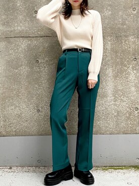 「INGNI（イング）のセミフレアセンタープレスパンツ（その他パンツ）」を使った、きーちゃんさん（レディース・159cm）の秋コーディネート