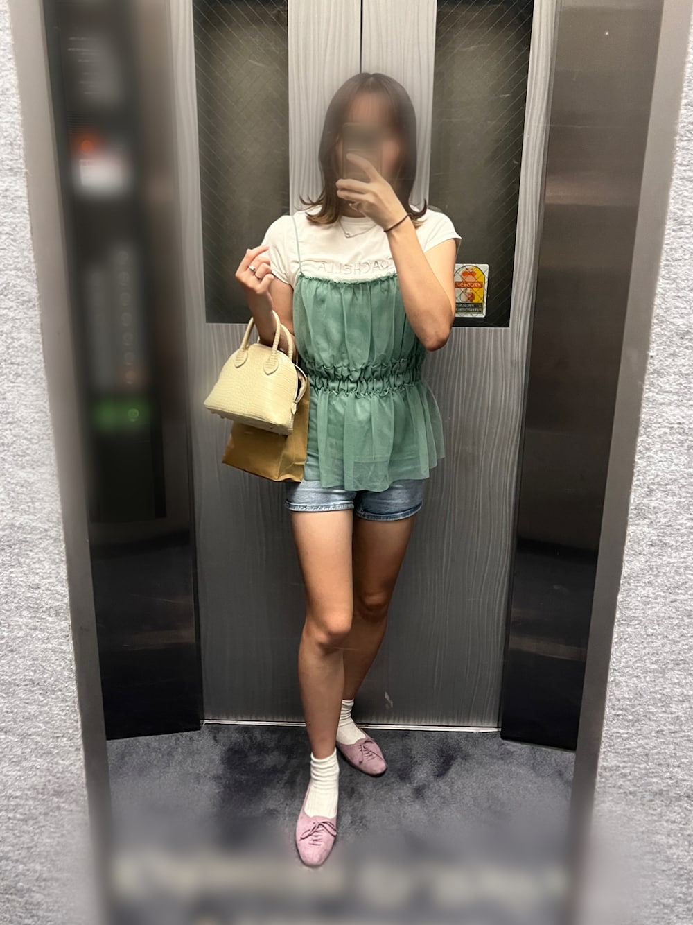 「ORiental TRafficのアイテム（パンプス、ピンク系）」を使った、Sharonさん（レディース・162cm）の夏コーディネートの1枚目の写真