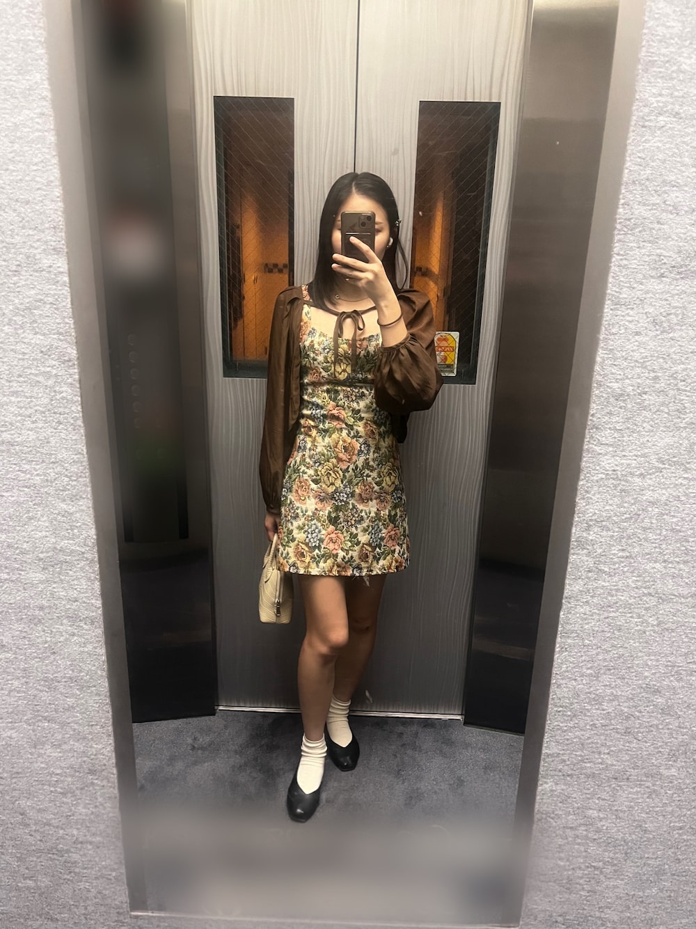 「ドイツの！のアイテム（ワンピース、その他）」を使った、Sharonさん（レディース・162cm）の秋コーディネートの1枚目の写真