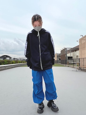 「WHITELAND（ホワイトランド）のアイテム（パンツ）」を使った、Aoiさん（レディース・158cm）の春コーディネート