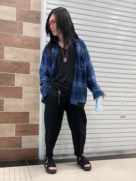 「秋服」｜「アイテム（サンダル）」を使った、FUMY さん（メンズ・165cm）の秋コーディネート