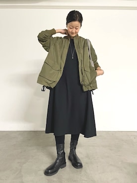 「アイテム（MA-1）」を使った、dazaiさん（レディース・166cm）の夏コーディネート