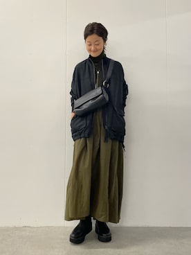 「アイテム（MA-1）」を使った、dazaiさん（レディース・166cm）の秋コーディネート