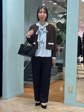 「NOLLEY’S（ノーリーズ）のウォッシャブルビッグボウタイ2WAYブラウス（シャツ/ブラウス、ブルー系）」を使った、nol tsujiさん（レディース・164cm）の秋コーディネート