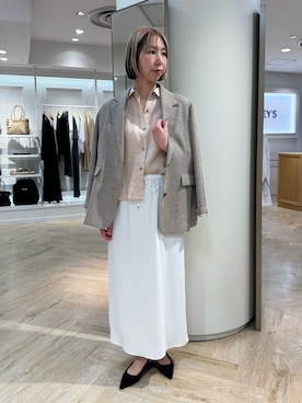 「NOLLEY’S（ノーリーズ）のウォッシャブルハイスペックサテンロングスカート（スカート、ホワイト系）」を使った、nol tsujiさん（レディース・164cm）の春コーディネート