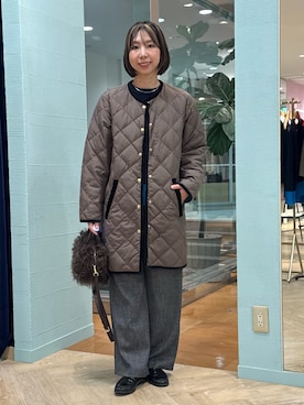 「NOLLEY’S（ノーリーズ）の【TAION×LIMONTA】別注ベロアパイピングロングダウン（ダウンジャケット/コート、グリーン系）」を使った、nol tsujiさん（レディース・164cm）の秋コーディネート