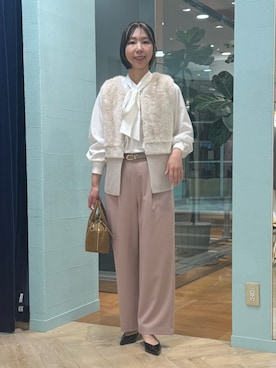 「NOLLEY’S（ノーリーズ）のウォッシャブルカルゼイージーワイドパンツ（その他パンツ、ピンク系）」を使った、nol tsujiさん（レディース・164cm）の秋コーディネート