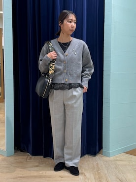 「アイテム（ブローチ/コサージュ）」を使った、nol tsujiさん（レディース・164cm）の冬コーディネート