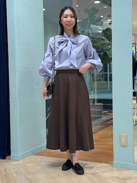 「NOLLEY’S（ノーリーズ）の【MARILYN MOON/マリリーンムーン】stripe embroidery tie blouse（シャツ/ブラウス、ブルー系）」を使った、nol tsujiさん（レディース・164cm）の秋コーディネート
