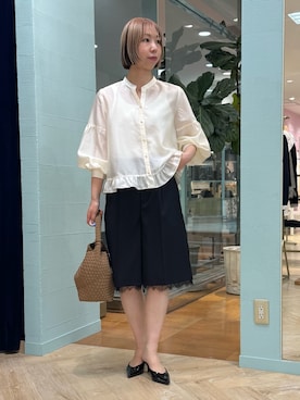 「NOLLEY’S（ノーリーズ）のウォッシャブルシアー裾フリルブラウス（シャツ/ブラウス、ホワイト系）」を使った、nol tsujiさん（レディース・164cm）の春コーディネート