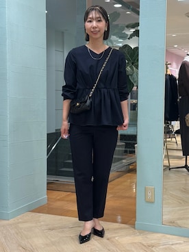 「NOLLEY’S（ノーリーズ）の《セットアップ対応》ウォッシャブルハイスペックTRペプラムブラウス（シャツ/ブラウス、ブルー系）」を使った、nol tsujiさん（レディース・164cm）の秋コーディネート