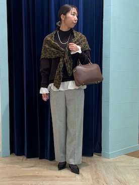 「アイテム（ストール/ショール）」を使った、nol tsujiさん（レディース・164cm）の秋コーディネート