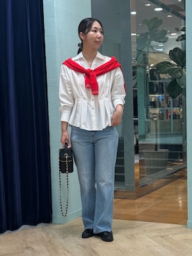 「NOLLEY’S（ノーリーズ）の《手洗い可能》シアーフリルくるみ釦クルーネックカーディガン（カーディガン/ボレロ、レッド系）」を使った、nol tsujiさん（レディース・164cm）の秋コーディネート