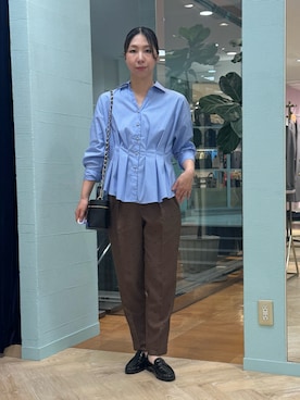 「NOLLEY’S（ノーリーズ）の【WEB＆一部店舗限定カラー】【GOODS BUYER 石田別注カラー】ストレッチタフタスキッパータックシャツ（シャツ/ブラウス、ブルー系）」を使った、nol tsujiさん（レディース・164cm）の秋コーディネート