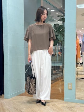 「NOLLEY’S（ノーリーズ）の《セットアップ対応》ウォッシャブルイージーツイルセミワイドパンツ（その他パンツ、ホワイト系）」を使った、nol tsujiさん（レディース・164cm）の夏コーディネート