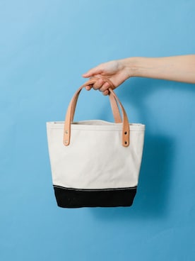 「HERITAGE LEATHER（ヘリテージレザー）のアイテム」を使った、HIGHTIDEさん（レディース・155cm）の春コーディネート