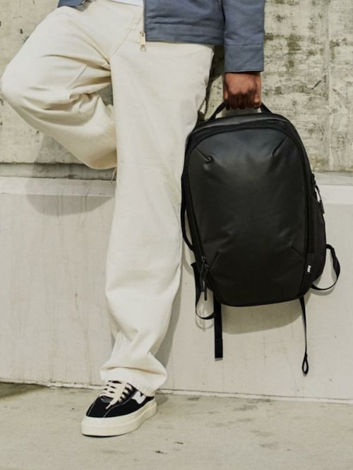 ま*ん様 【新品/未使用】Aer（エアー） Day Pack 3 Aer 最大50% 10/15限定 エアー リュック Day Pack 3 デイパック3