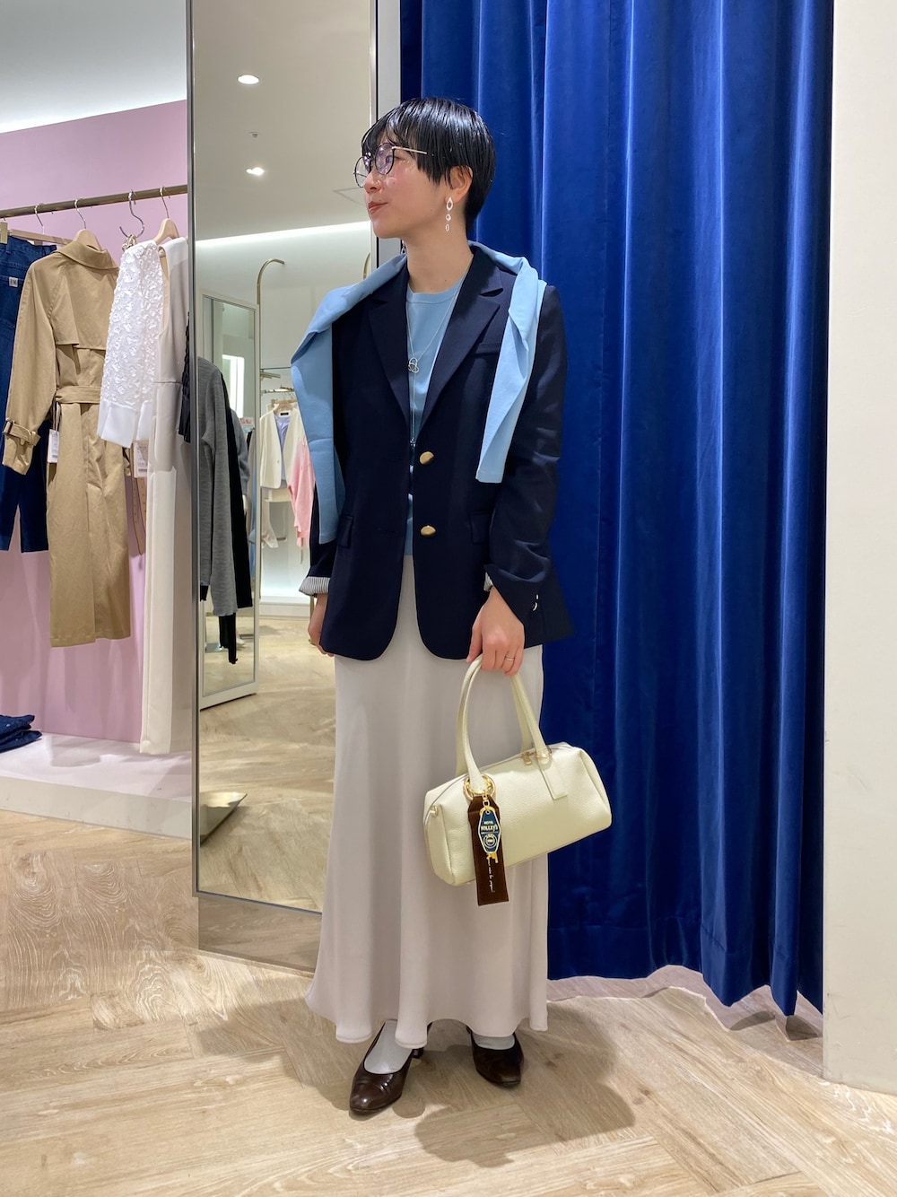 「春コーデ、春めき満開コーデ、着回しコーデ、ootd、オトナカワイイ、春服、テーラードジャケット、オフィススタイル、お仕事コーデ、通勤スタイル、ブルーコーデ、オトナカジュアル、きれいめカジュアル」｜「NOLLEY’S Sophiの《セットアップ対応》ウォッシャブル梳毛合繊テーラードジャケット（テーラードジャケット、ブルー系）」を使った、taki chanさん（骨格ストレート・レディース・155cm）の春コーディネートの1枚目の写真