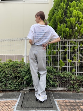 「バックロゴ」｜「アイテム（デニムパンツ）」を使った、mokaさん（レディース・165cm）の夏コーディネート