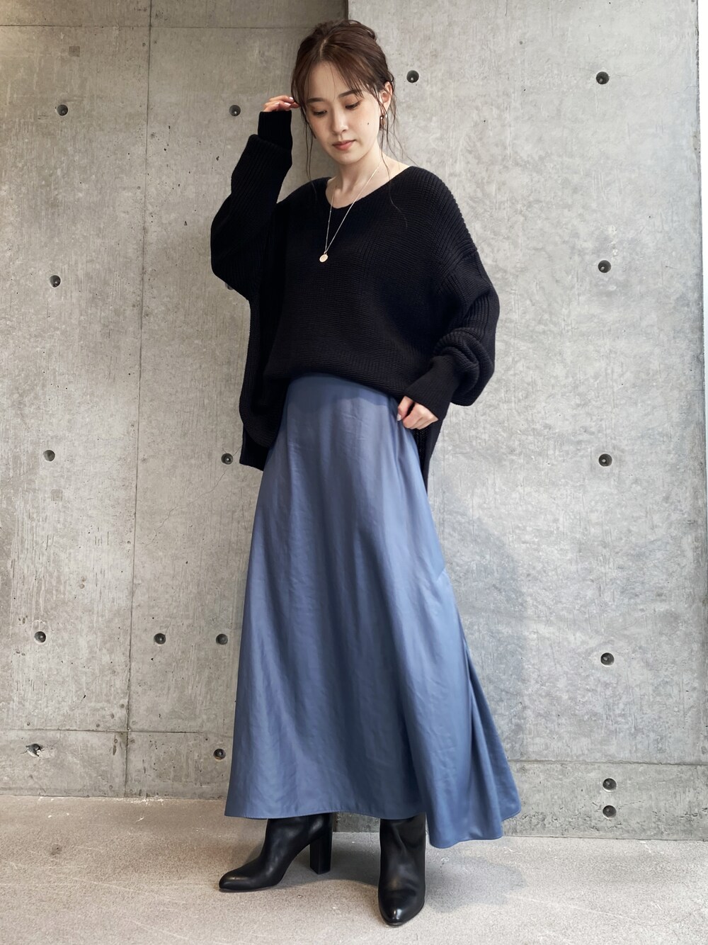 「休日スタイル、大人コーデ、秋のコーデ、ロングスカート」｜「Chaosのミューナロウ ロングフレアースカート（スカート、ブルー系）」を使った、chaos_mihoさん（レディース・162cm）の夏コーディネートの1枚目の写真