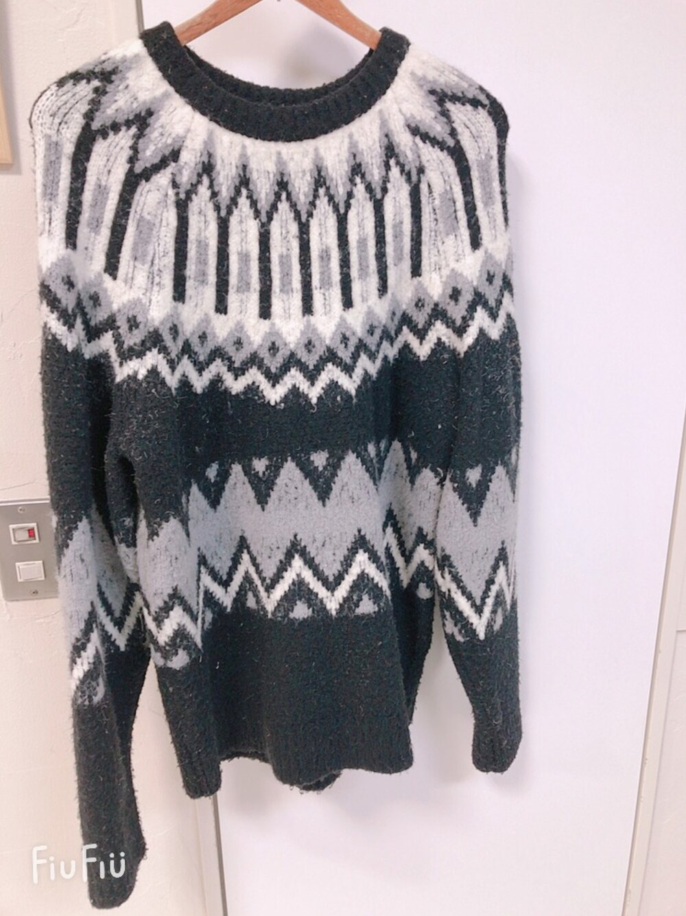 「シンプル、冬コーデ、キレイめ、モード、秋服、niko and ...、秋コーデ、ニット/セーター」｜「niko and...のアイテム（ニット/セーター、ブラック系）」を使った、ゆうさん（メンズ・178cm）の秋コーディネートの1枚目の写真
