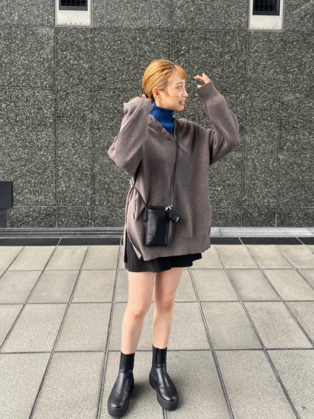 パーカー（グレー系）を使った「ショートパンツ」の人気