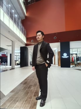 「アイテム（スーツパンツ）」を使った、Tsukasa Yamagishiさん（メンズ・167cm）の秋コーディネート