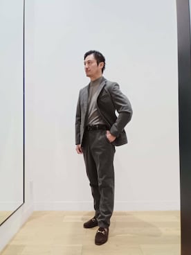 「アイテム（スーツパンツ）」を使った、Tsukasa Yamagishiさん（メンズ・167cm）の秋コーディネート