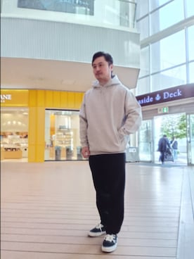 「アイテム（パーカー）」を使った、Tsukasa Yamagishiさん（メンズ・167cm・40代）の秋コーディネート