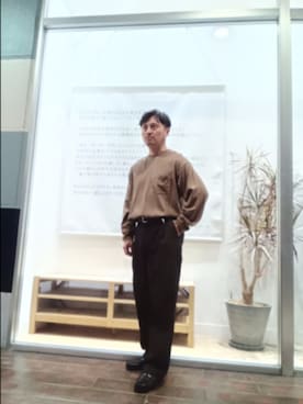 「URBAN RESEARCH DOORS（アーバンリサーチドアーズ）のアイテム（Tシャツ/カットソー）」を使った、Tsukasa Yamagishiさん（メンズ・167cm）の秋コーディネート