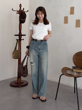 「Thevon（ゼボン）のチャーム付きコンパクトTシャツ（Tシャツ/カットソー、ホワイト系）」を使った、wakanaさん（レディース・161cm）の春コーディネート