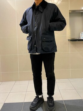 「黒パンツ」｜「アイテム（その他アウター）」を使った、だいすあんさん（メンズ・170cm）の冬コーディネート