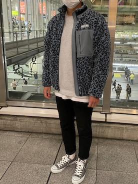 「黒パンツ」｜「アイテム（その他アウター）」を使った、だいすあんさん（メンズ・170cm）の秋コーディネート